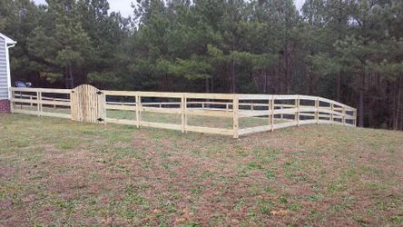 I'm Installing Fences Good Price Including Material