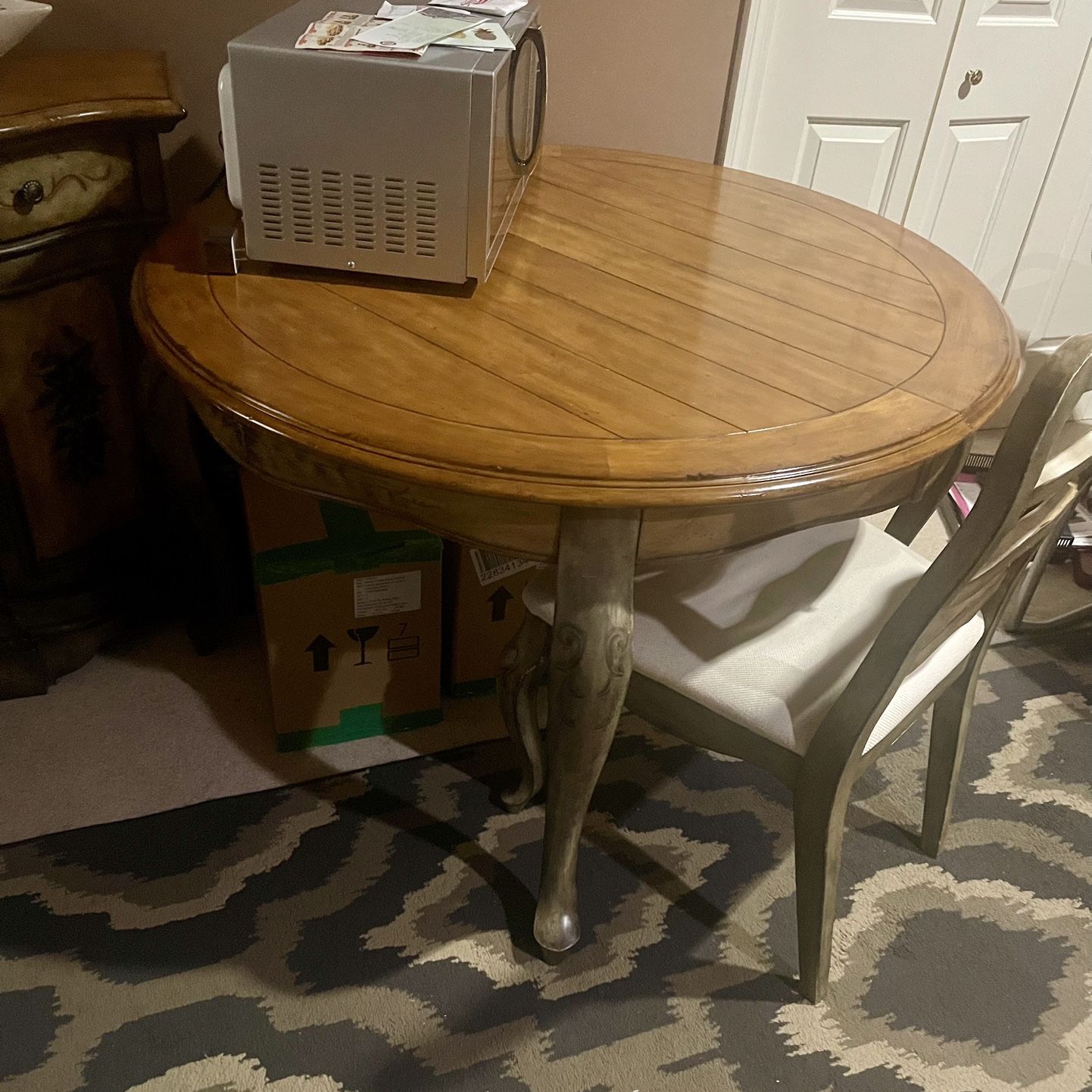 Designer Table For 4-6 Priced to Sell