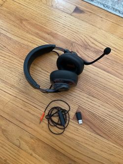 JBL Quantum 810 wireless gaming headset