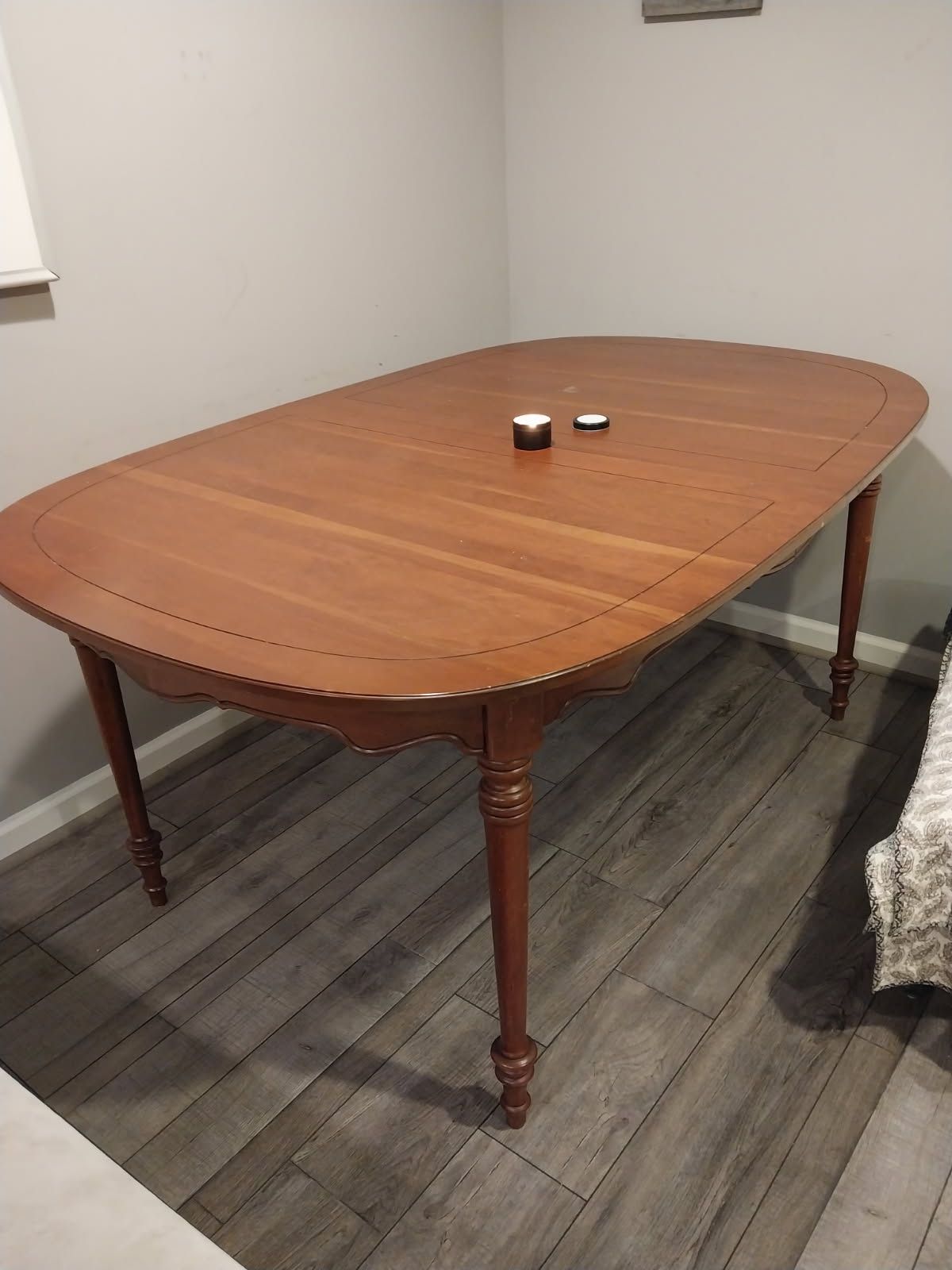VINTAGE TELL CITY MAPLE DINING TABLE