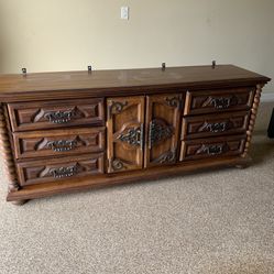 Dresser With Two Mirrors  And A Nightstand