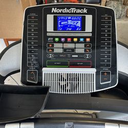 NordicTrack 910i Treadmill