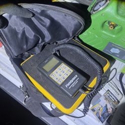 FIELDPIECE REFRIGERANT SCALE WITH ALARM $200