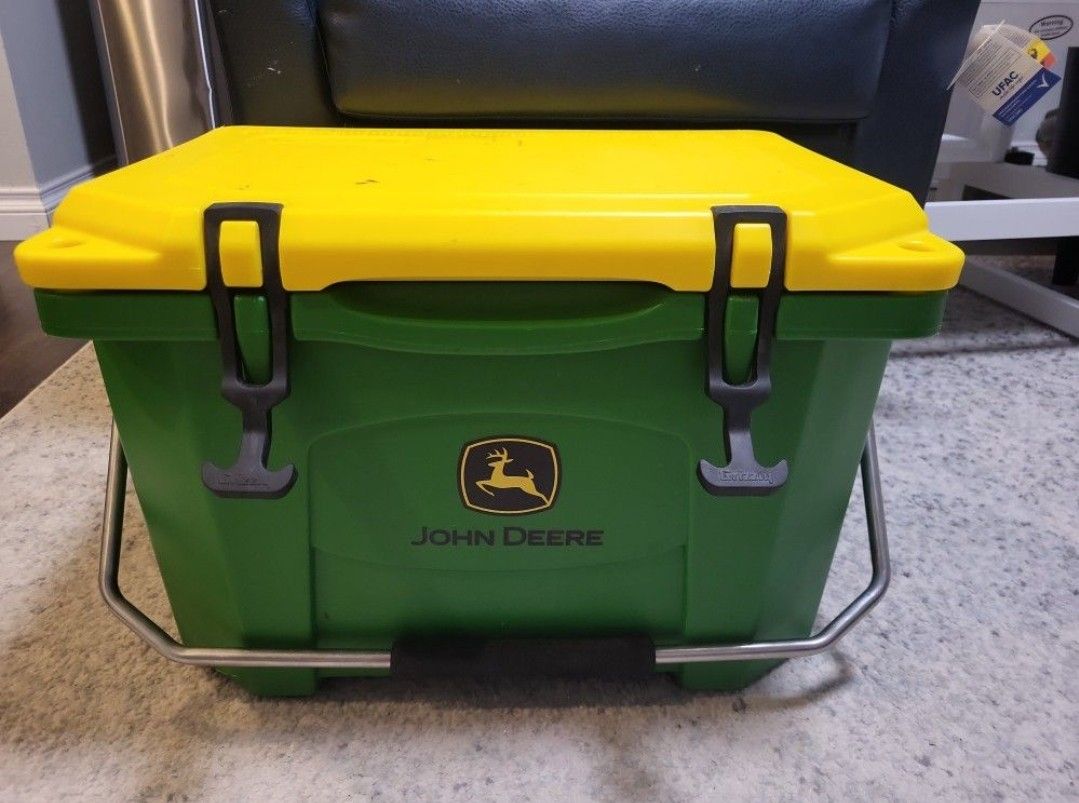 Grizzly 20L Cooler John Deere