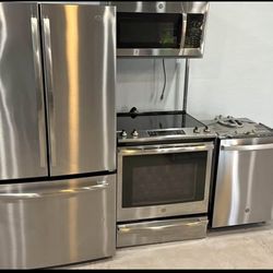 Kitchen appliances set