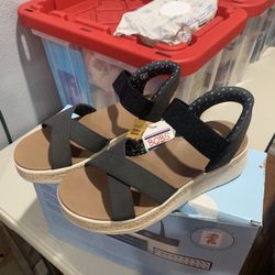 Skechers Sandals Size 8