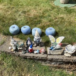 Garden Gnomes & Decor