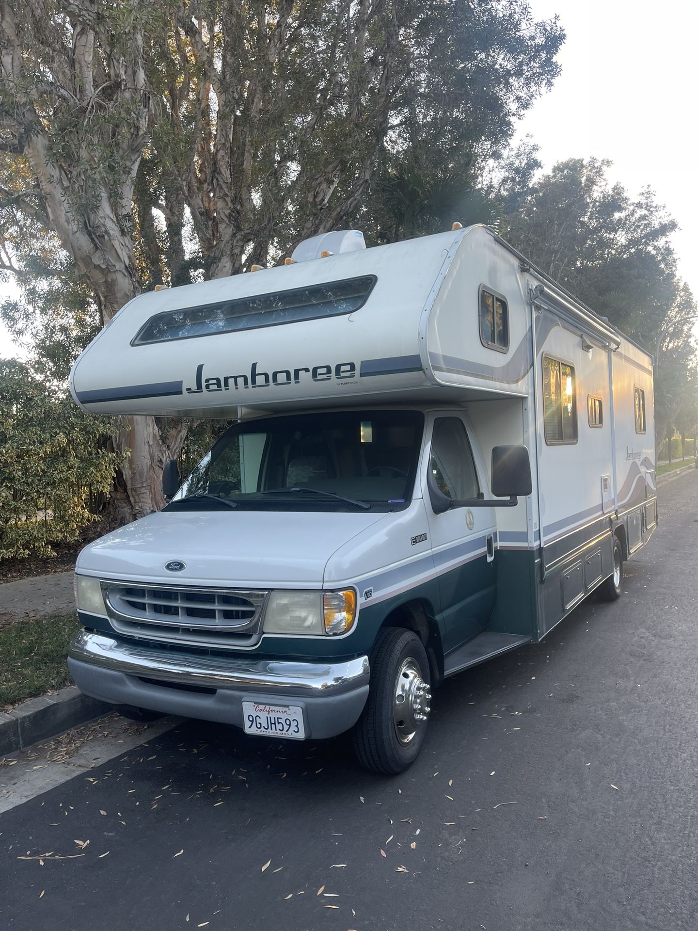 1998 Ford E-350 Ford