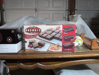 Perfect Brownie Pan Set