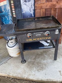 💥 10%-OFF💥⚡️ Works Great ⚡️ Blackstone Adventure Ready 2-Burner Propane Griddle with dual control knobs and a side shelf ❗️🔥 Propane Ta