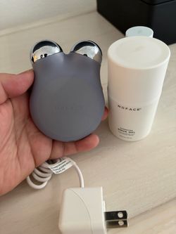 NuFace Mini Microcurrent Facial Sculpting Device