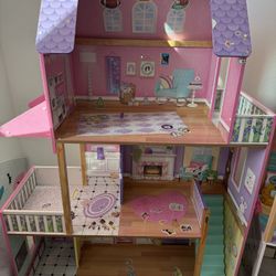 Doll House 