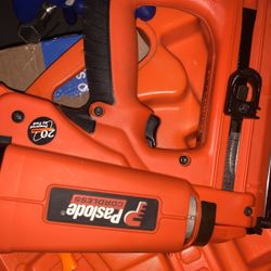 Cordless 16 Gauge Paslode Finish  Gun.