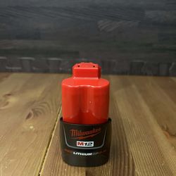 Milwaukee M12 12-Volt Lithium-Ion 2.0 Ah Compact Battery Pack