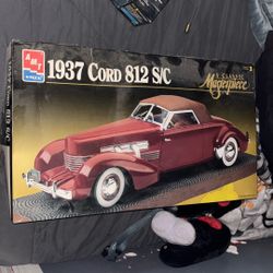 1937 cord 812 vintage car 