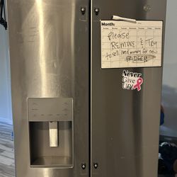 French Door Stainless Steel Refrigerator – with Water & Ice Dispenser