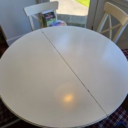 Kitchen Table & Chairs