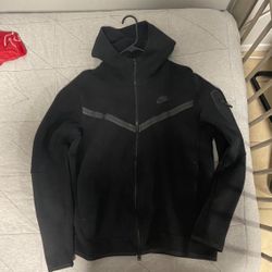 Black Nike Tech
