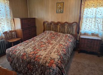Vintage Wooden 4-piece Bedroom Set: Headboard, 2 Dressers & 1 Nightstand