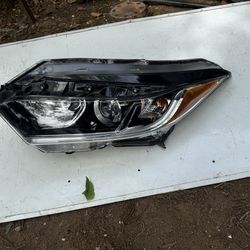 2019-2022 Honda HR-V headlight