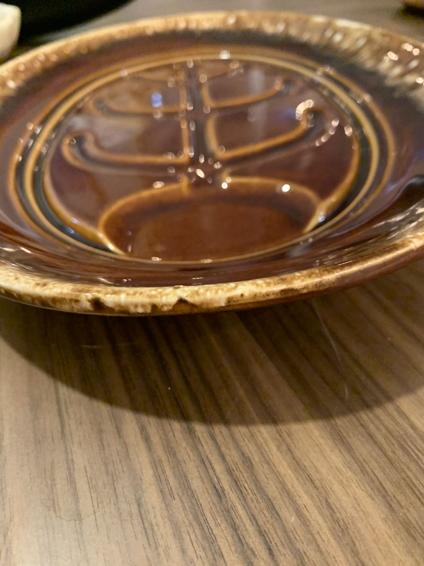 Hull drip glaze mid century modern serving plate. Bakeware. Gorgeous! 7th & Tbird