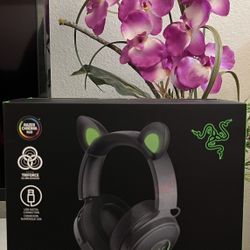 Razer Kraken Kitty V2 Pro Wired RGB Headset