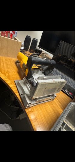 Biscuit Jointer