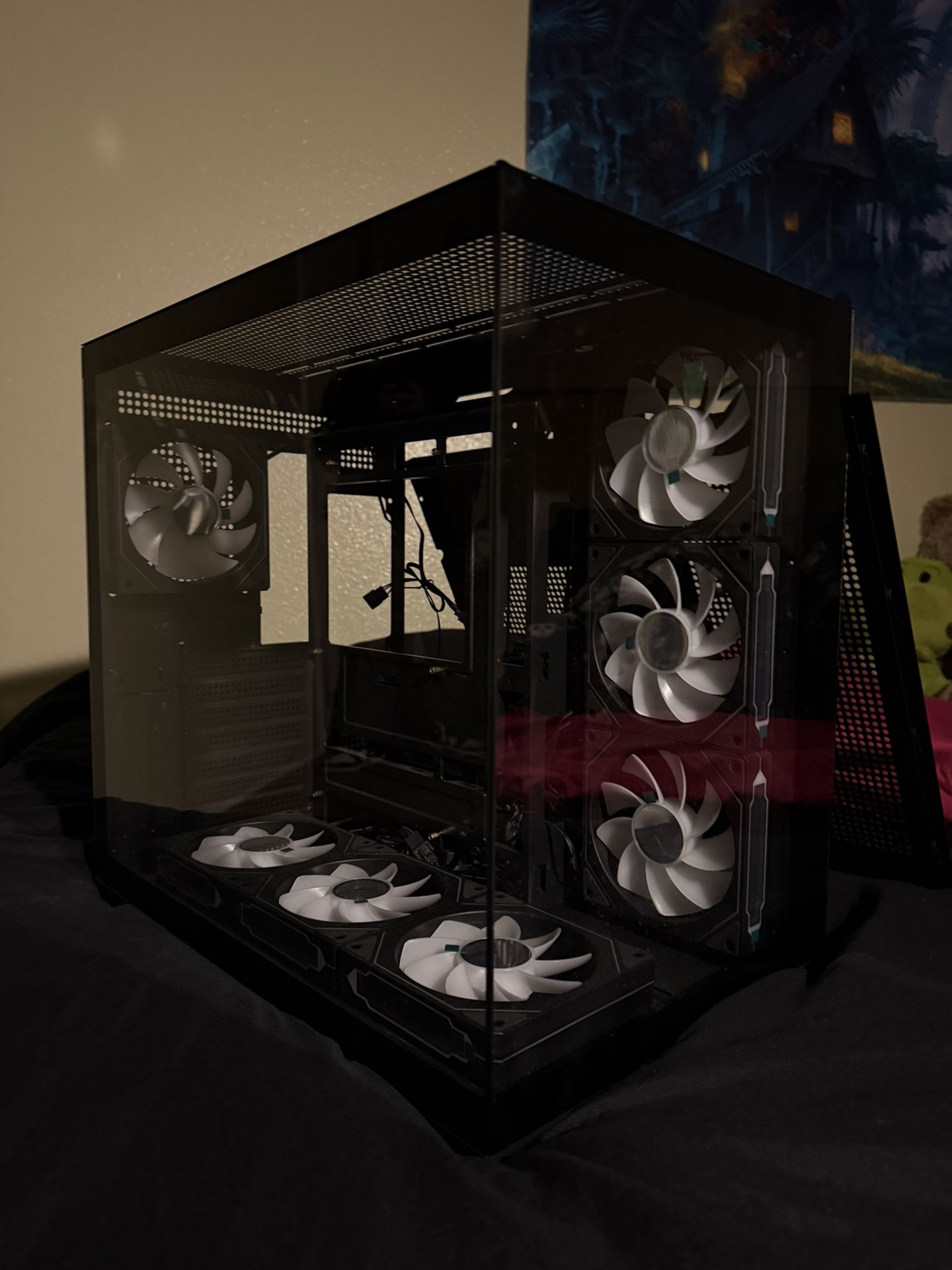 PC Case w/ 7 Fans included 