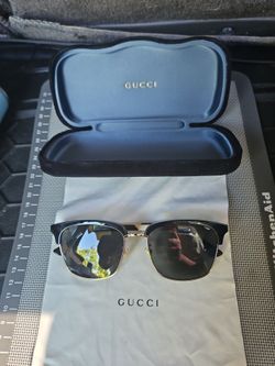 Gucci Sunglasses  GG0697S 001