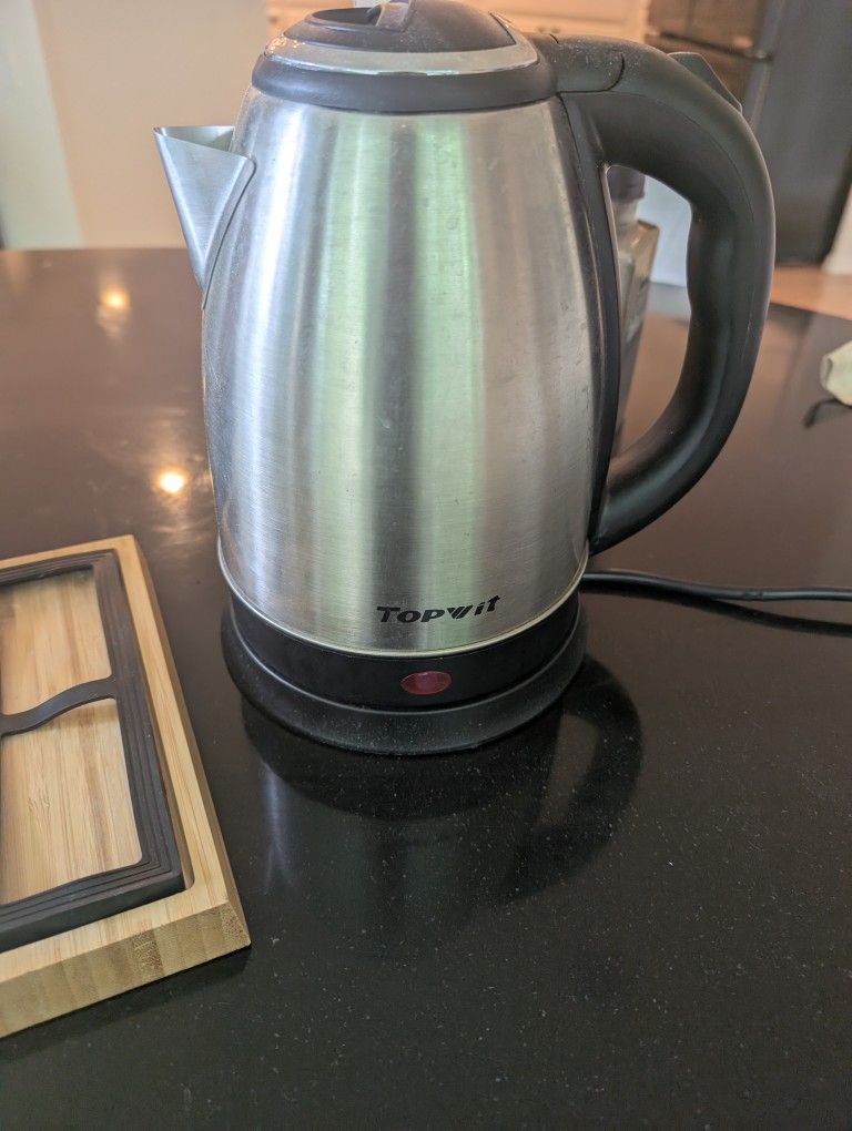 Knife Sharpening Kit and Electric Kettle