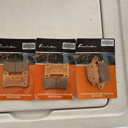  Yamaha R6 Front And Back Brake Pads Brand New!