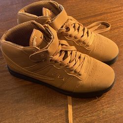 Fila Suede Hightop Casual Winter Boots Men’s size 8.5