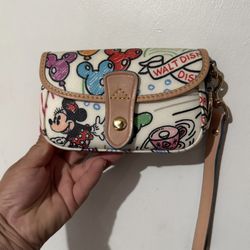  Dooney & Bourke wristlet pouch Disney Mickey
