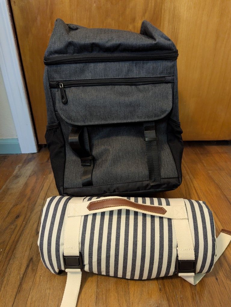 Backpack Picnic Cooler/Blanket