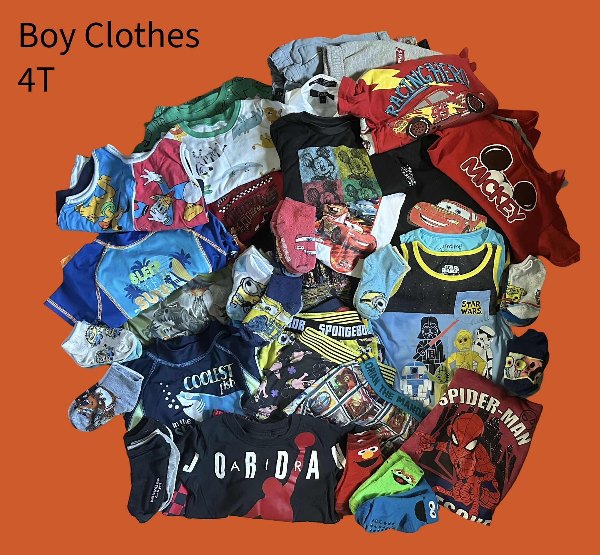 📦 Box of 4T Boys’ Clothes – Pre-owned 👕👖