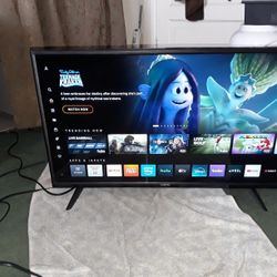 Vizio SmartCast TV 32" Inch Full HD 1080p With Apple Airplay And Chromecast (D32f-G1, 2020) Remote Control Included 
