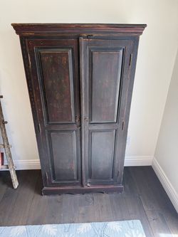 Beautiful cabinet