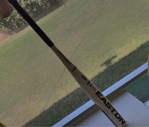 Easton Wonder Flex Bat