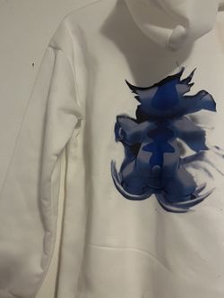 4 Sweat Shirts And Hoodies