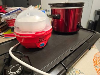 Griller, slow cookers, raspa maker bundle