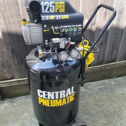 Air Compressor 21 Gal