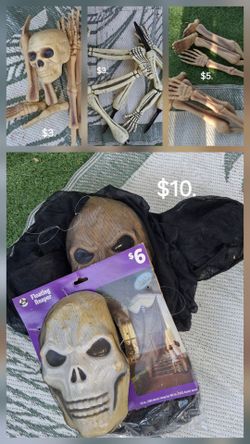 2 6 ft hanging skulls