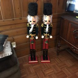 Brand New Nut Crackers  Christmas Decor