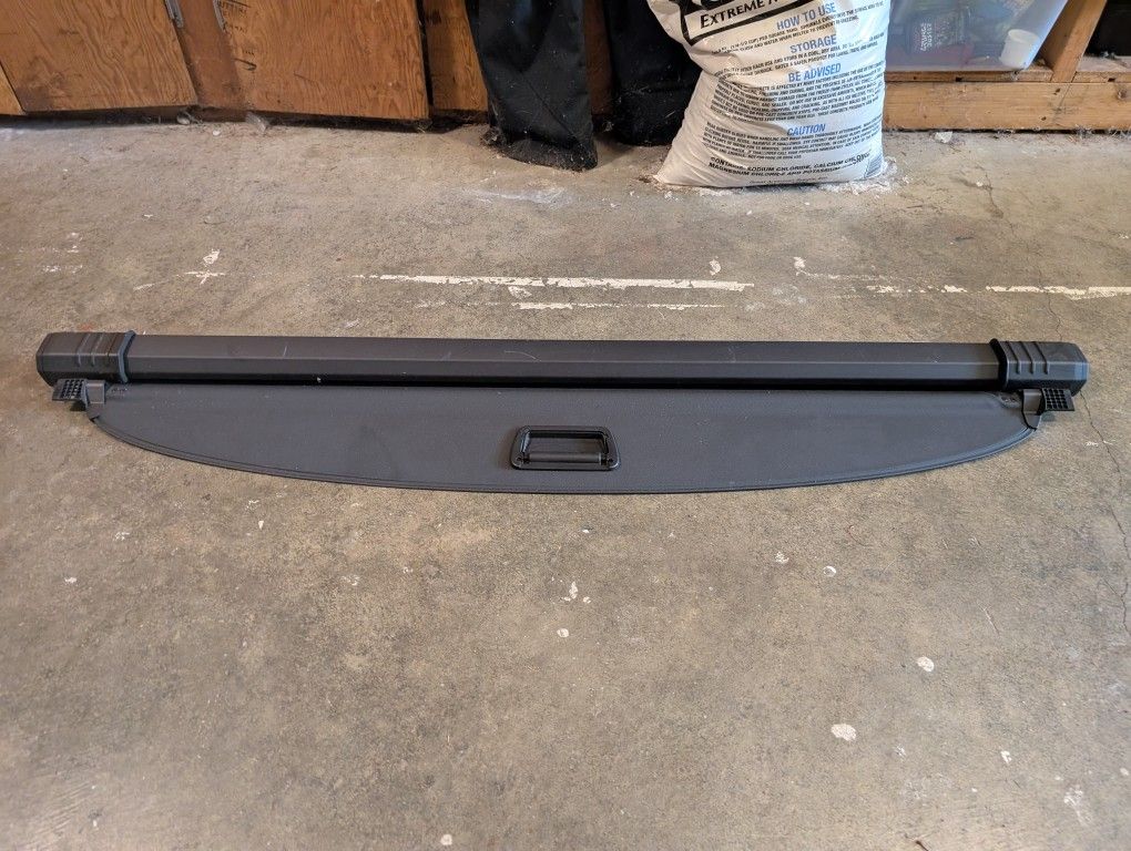 VW Atlas Trunk Privacy Cargo Cover 