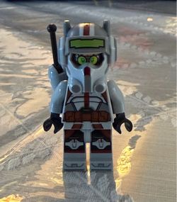 LEGO Star Wars Tech Minifigure SW1222 - Bad Batch 75314 Gray Visor Antenna Helmet