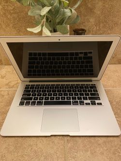 Early 2015 MacBook Air 13 inch screen macOS Big Sur 11.7.2
