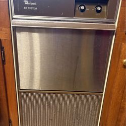 Vintage whirlpool ice maker