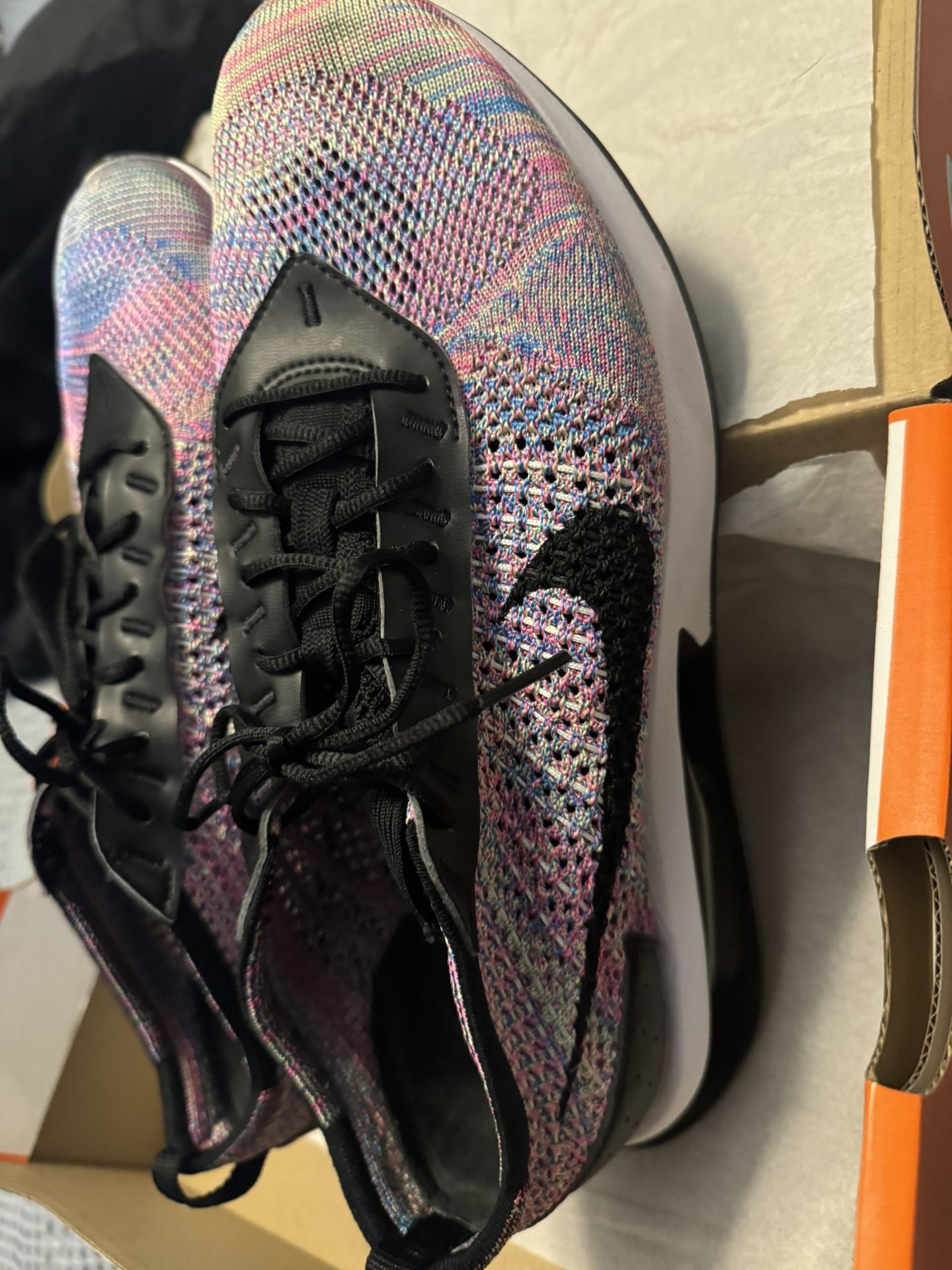 Preowned Nike Racer Flyknit Multicolor Sz 10.5