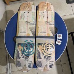 Two Element Skateboards & Independent Bearings 