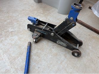 Duralast Car Jack ( Pick Up In Hesperia Ca )